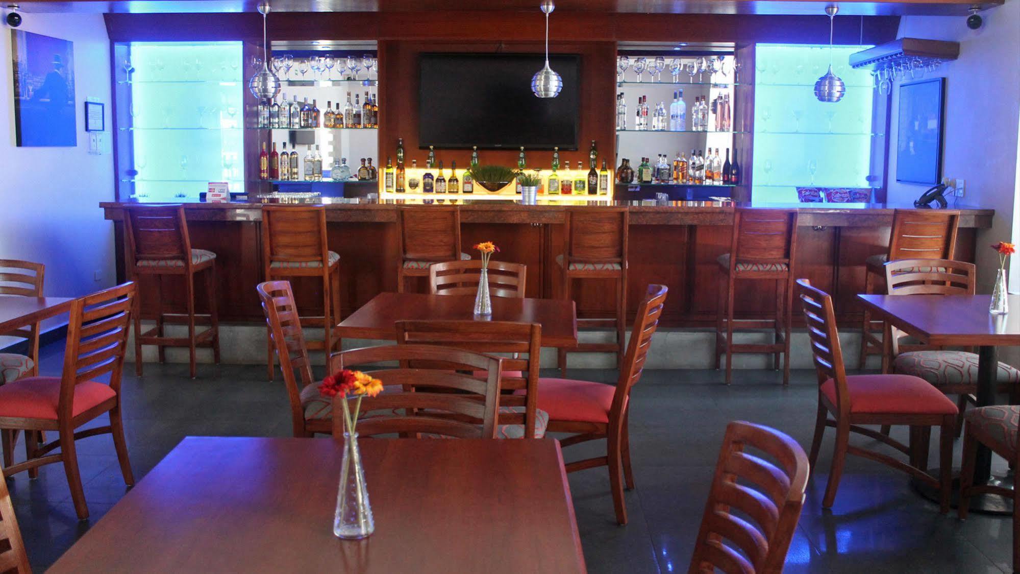 Booye Hotel Navojoa Eksteriør billede